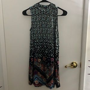 O’NEILL FLORAL DRESS SIZE XS!